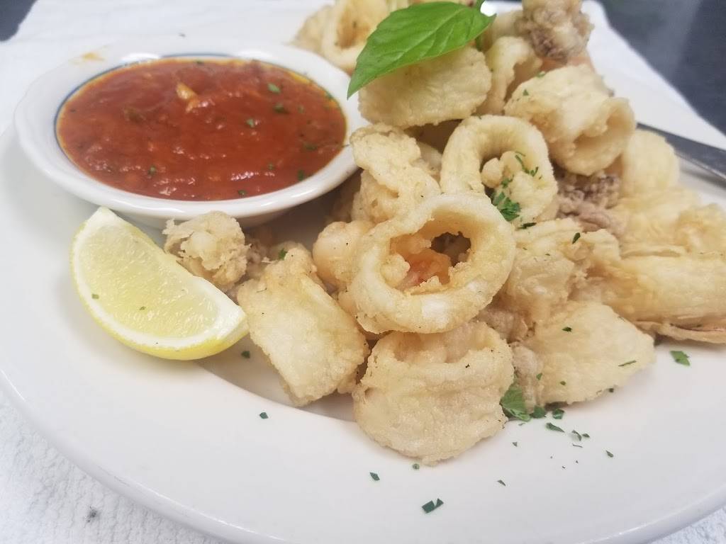 Blue Moon | restaurant | 26 N Park Ave, Rockville Centre, NY 11570, USA | 5167634900 OR +1 516-763-4900