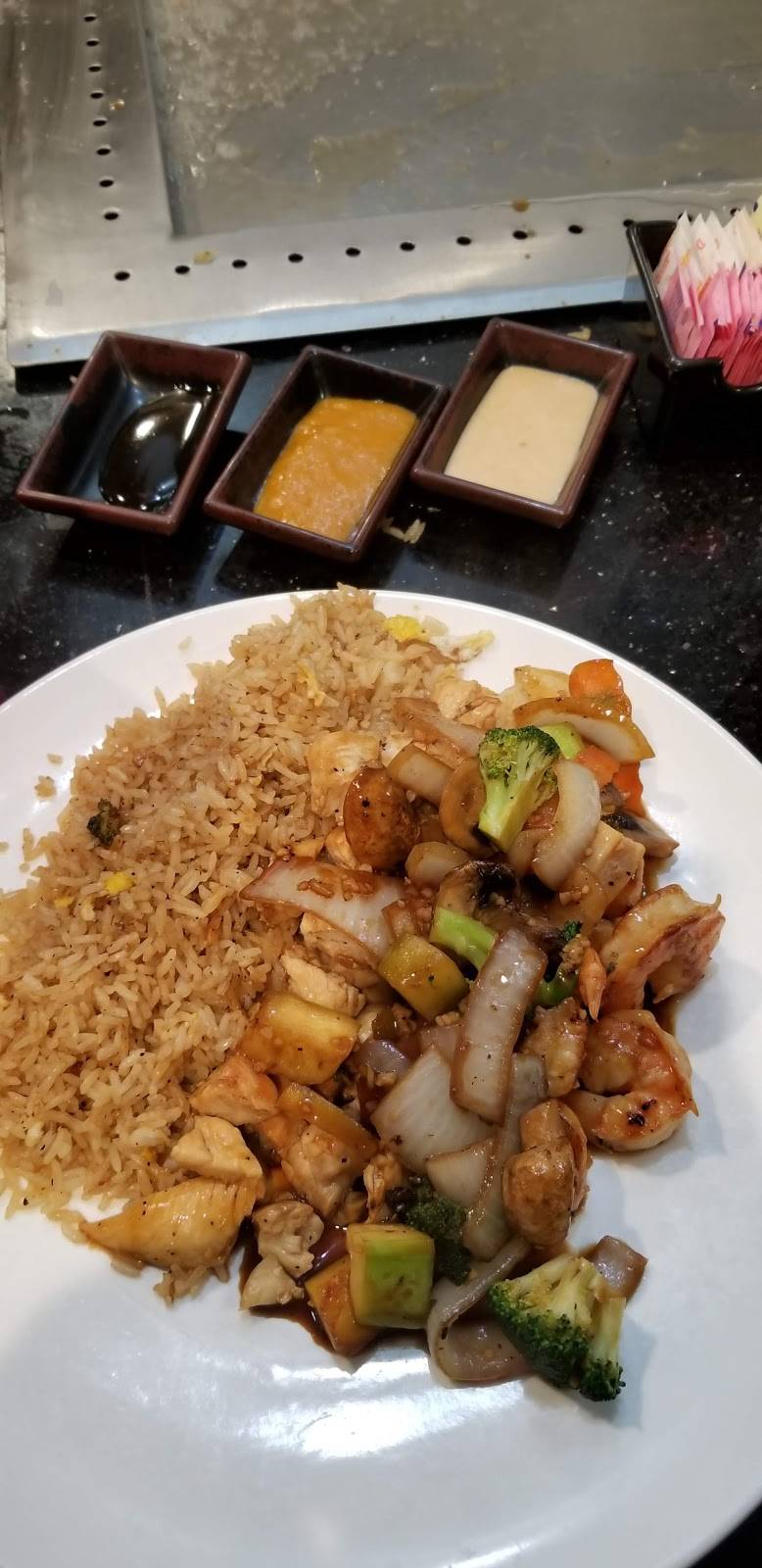 Jinsan Japanese Dining | restaurant | 211 LA-3162, Galliano, LA 70354, USA | 9856323363 OR +1 985-632-3363