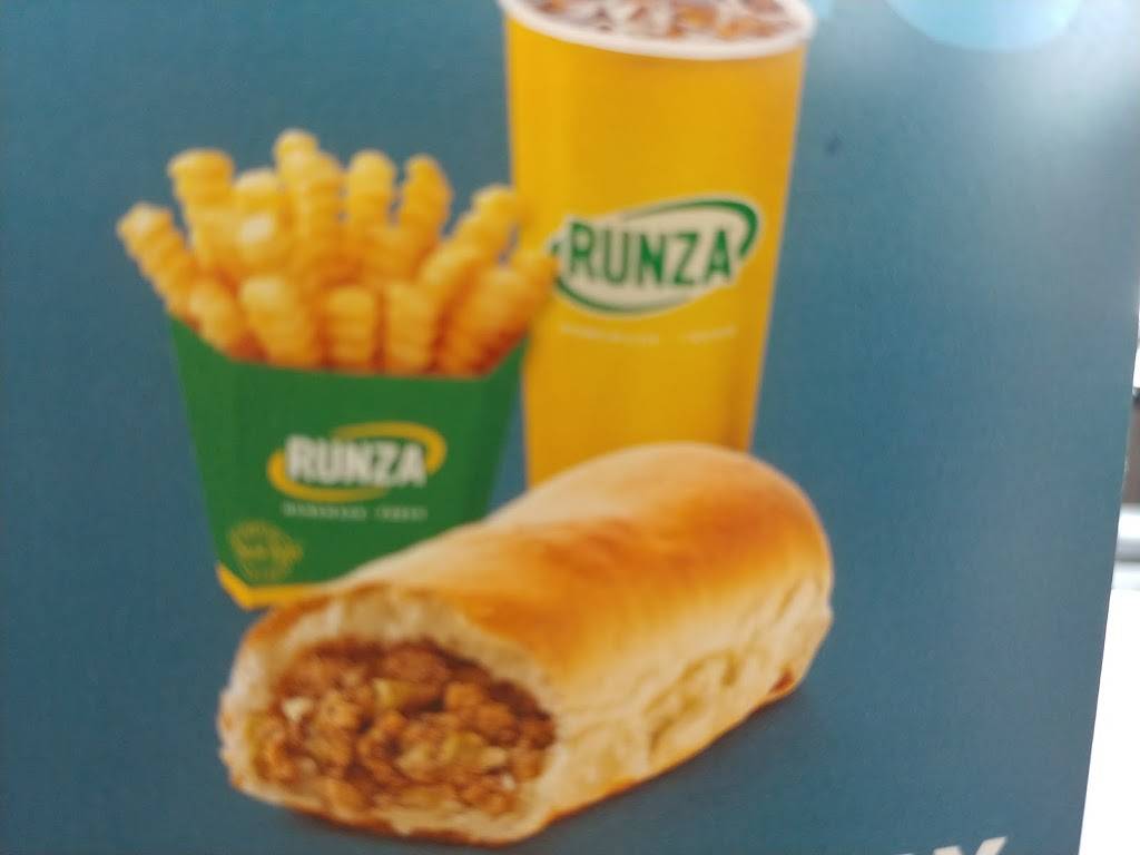 Runza Restaurant | restaurant | 7001 Van Dorn St, Lincoln, NE 68506, USA | 4024888043 OR +1 402-488-8043