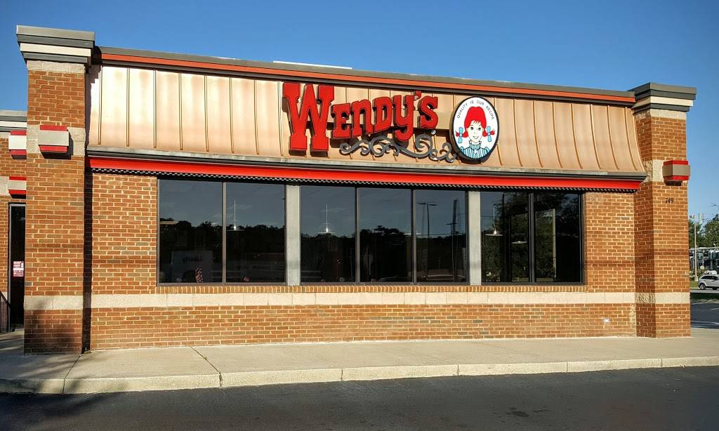 Wendys | restaurant | 749 W Oglethorpe Hwy, Hinesville, GA 31313, USA | 9124482575 OR +1 912-448-2575