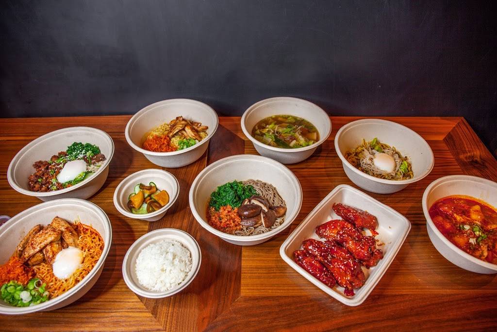 Petes Place | meal takeaway | 604 South St, Philadelphia, PA 19147, USA | 2155932232 OR +1 215-593-2232