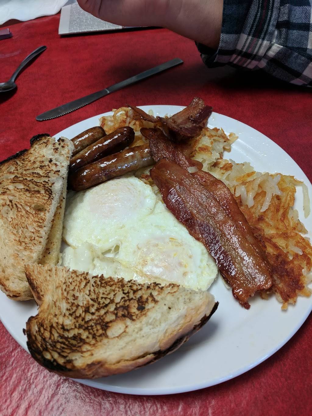 Shirleys Cafe | restaurant | 528 S Williams St, Mancelona, MI 49659, USA | 2315871210 OR +1 231-587-1210