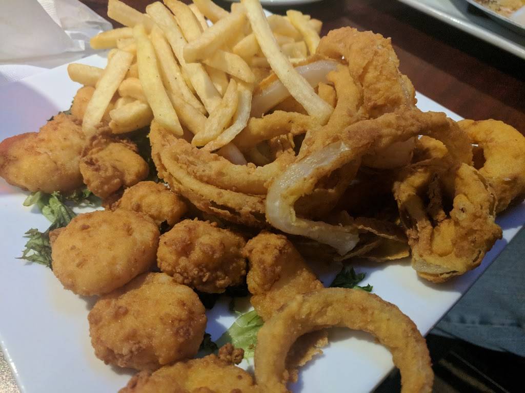 The GazBar | restaurant | 1045 Central St, Leominster, MA 01453, USA | 9785346600 OR +1 978-534-6600