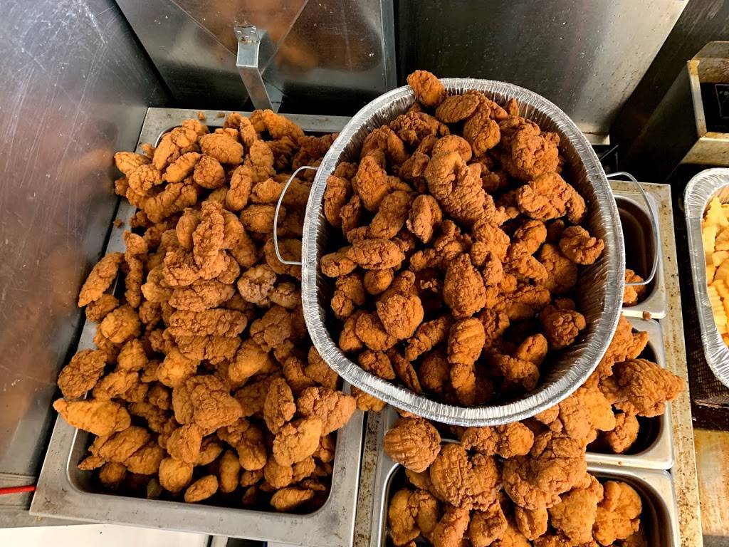 Wings On The Fly Food Truck | restaurant | 1866-1802 E Brooks Rd, Memphis, TN 38116, USA | 9014106888 OR +1 901-410-6888