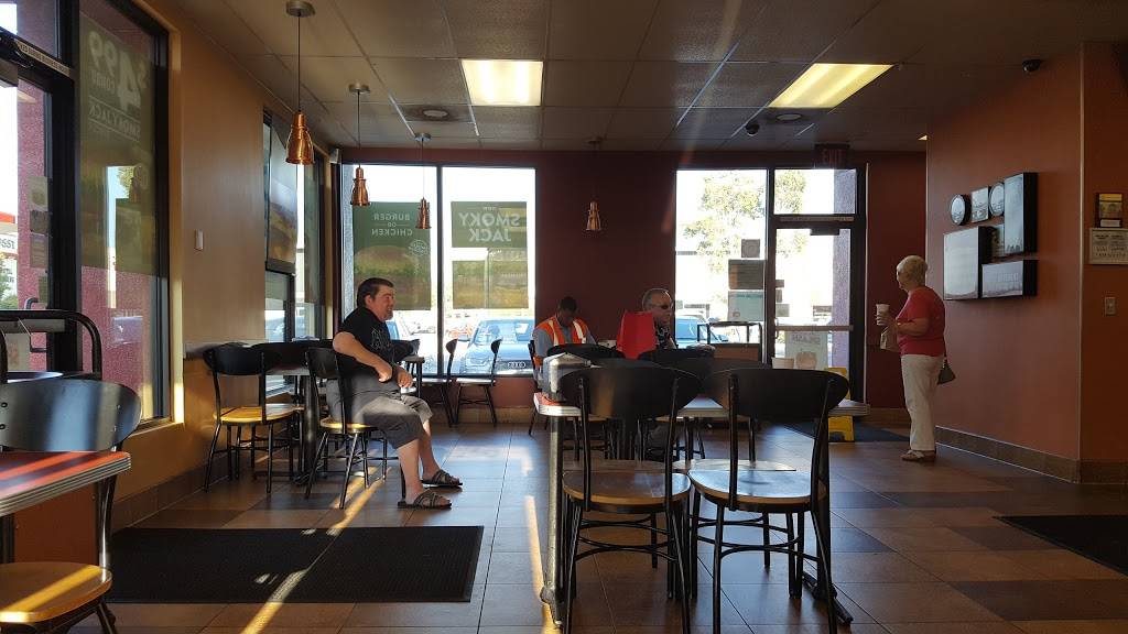 Jack in the Box | restaurant | 11250 Los Alamitos Blvd, Los Alamitos, CA 90720, USA | 5625986302 OR +1 562-598-6302