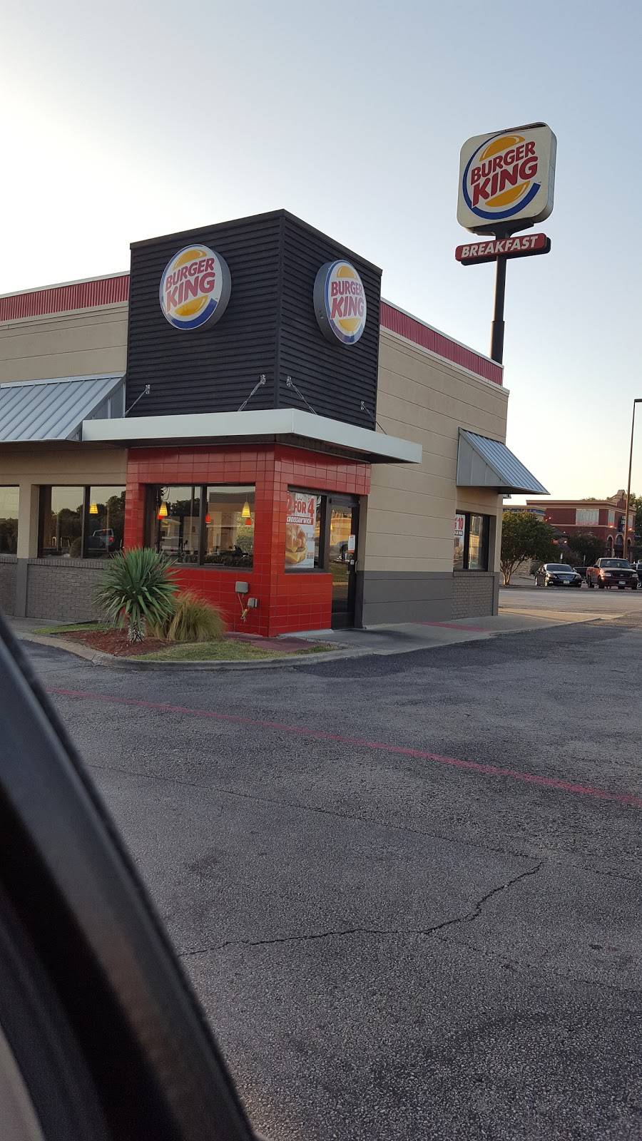 Burger King | restaurant | 913 N Beckley Ave, DeSoto, TX 75115, USA | 9722247614 OR +1 972-224-7614