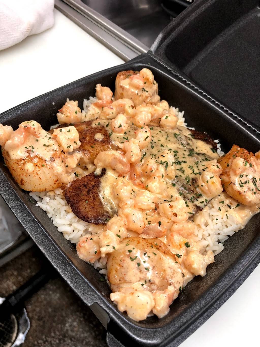 “Bobobs” gumbo, kabobs , seafood and soul food Cajun | restaurant | 7127 Fannin St, Houston, TX 77030, USA | 2317197469 OR +1 231-719-7469