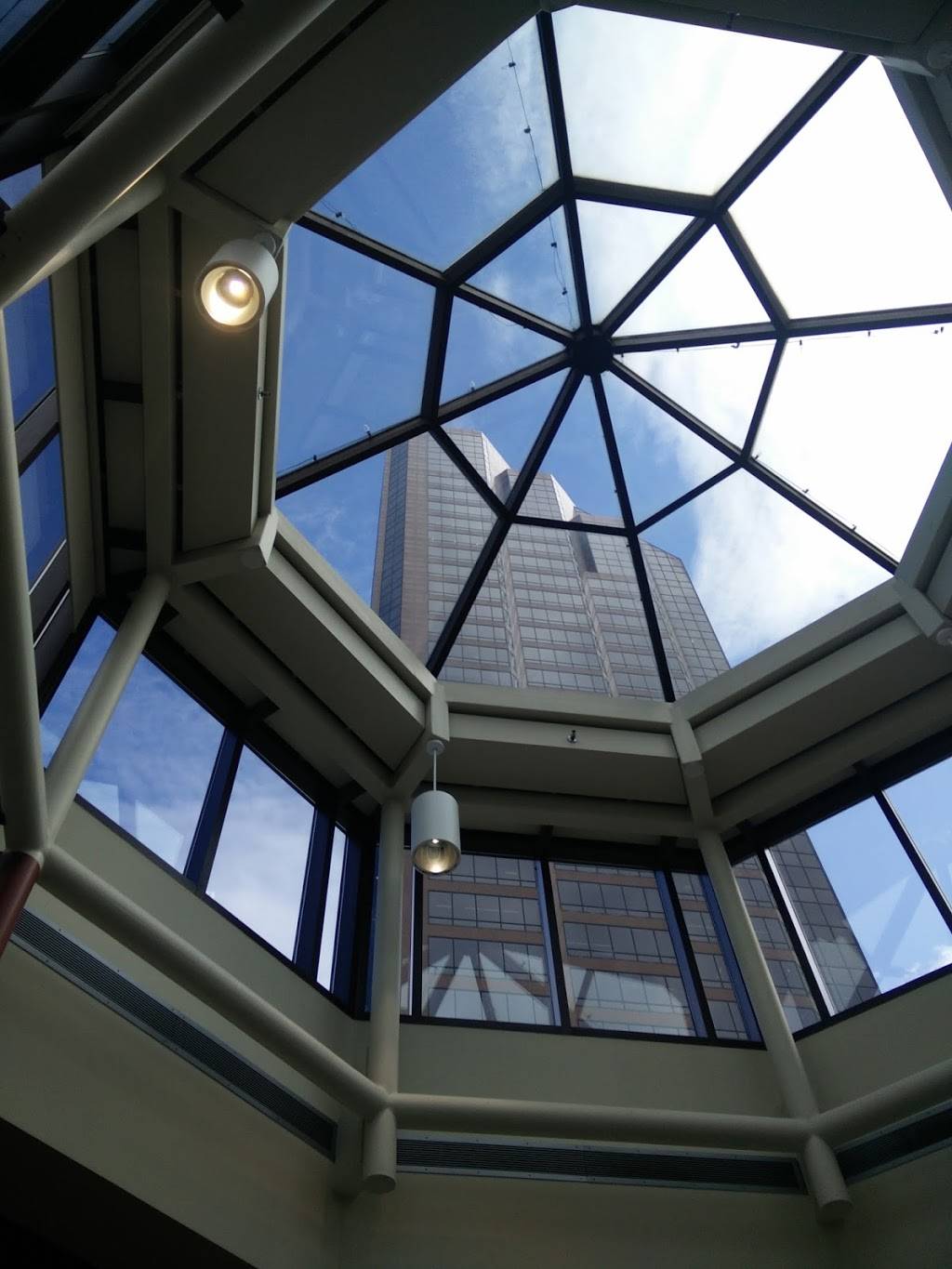 Subway | meal takeaway | 30 E 7th St #335, St Paul, MN 55101, USA | 6512227827 OR +1 651-222-7827