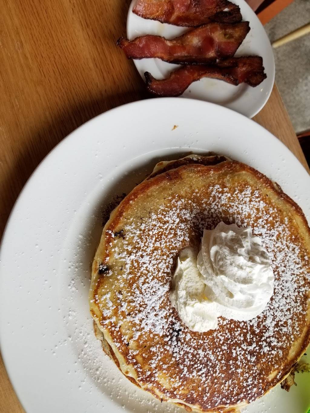 Hazel, Ravines and Downtown | restaurant | 1 Peabody St, Birmingham, MI 48009, USA | 2486711714 OR +1 248-671-1714