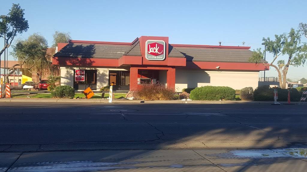 Jack in the Box | restaurant | 1902 W Buckeye Rd, Phoenix, AZ 85009, USA | 6022538142 OR +1 602-253-8142