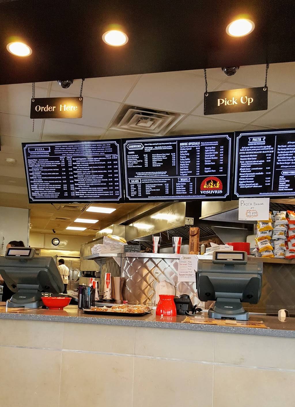 Vesuvius Salem | restaurant | 2 Paradise Rd, Salem, MA 01970, USA | 9785948886 OR +1 978-594-8886