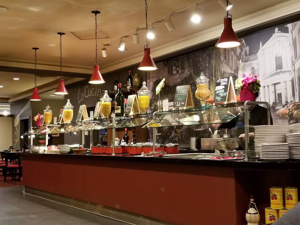 Buca di Beppo Italian Restaurant | restaurant | 3645 Las Vegas Blvd S, Las Vegas, NV 89109, USA | 7025836262 OR +1 702-583-6262