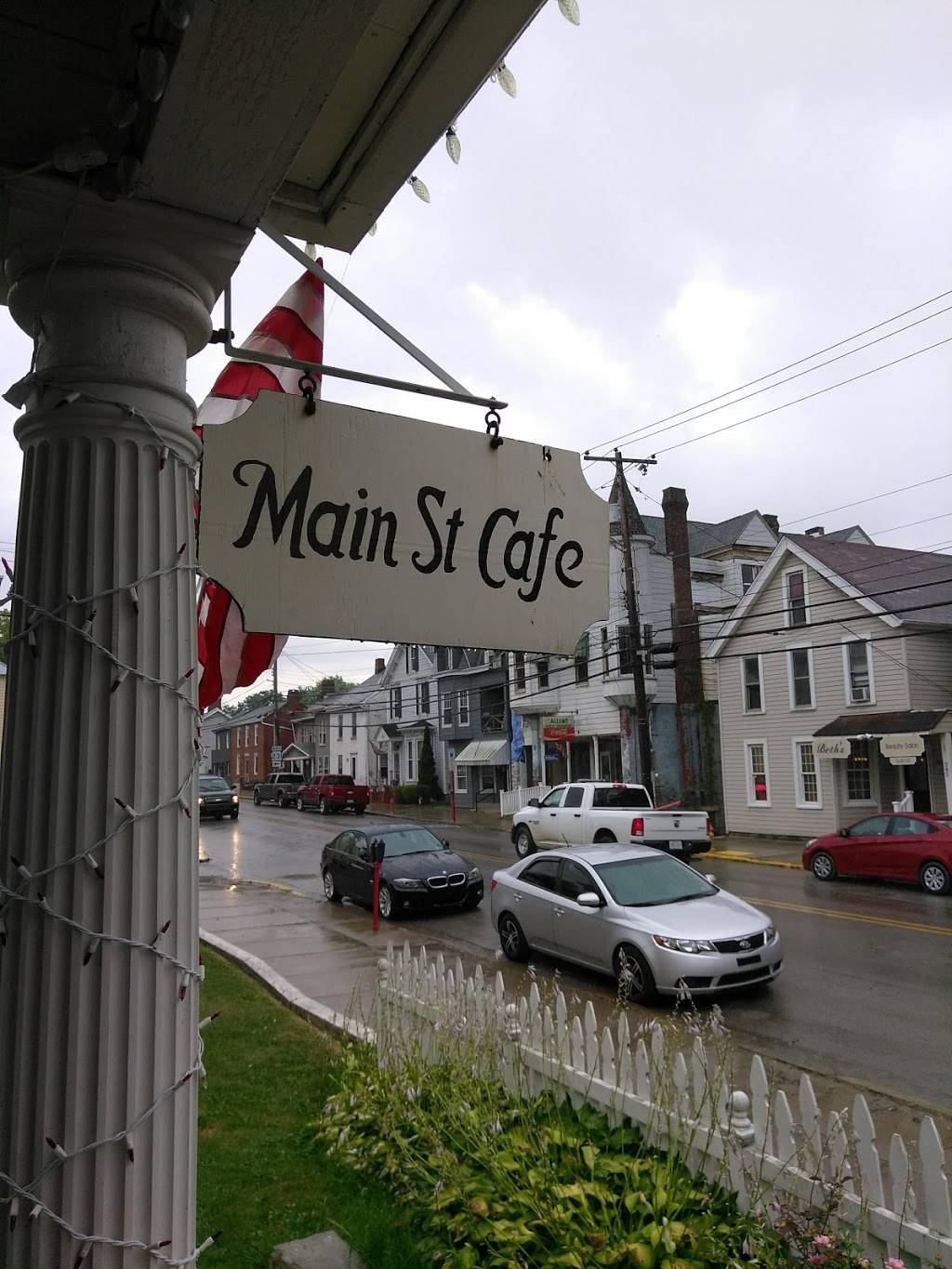 Main St. Cafe | restaurant | 237 Main St, Claysville, PA 15323, USA | 7246634200 OR +1 724-663-4200