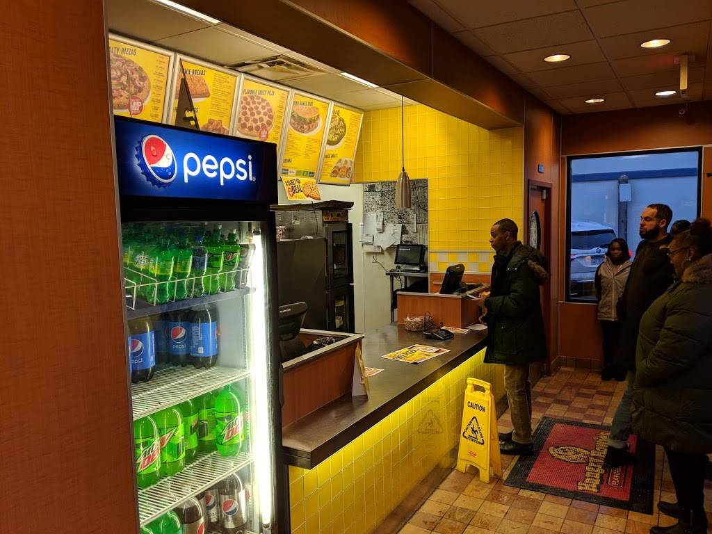 Hungry Howies Pizza | meal delivery | 419 W Nine Mile Rd, Ferndale, MI 48220, USA | 2485460643 OR +1 248-546-0643