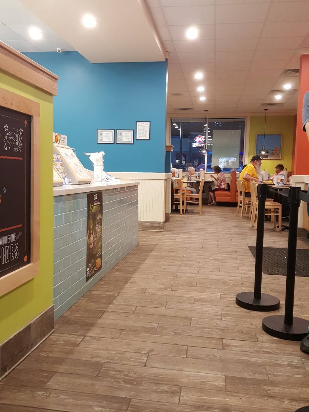 Captain Ds | restaurant | 530 Hwy 81 E, McDonough, GA 30252, USA | 6787823567 OR +1 678-782-3567