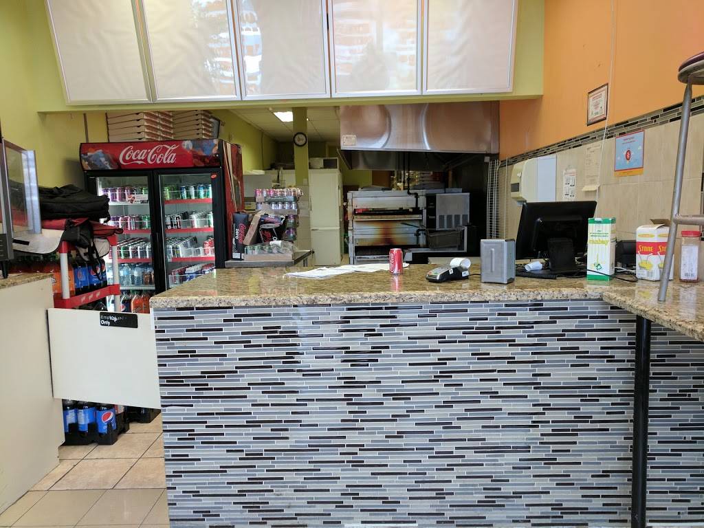 Pizza Fiamma | restaurant | 10061 McLaughlin Rd, Brampton, ON L7A 2X5, Canada | 9058401000 OR +1 905-840-1000