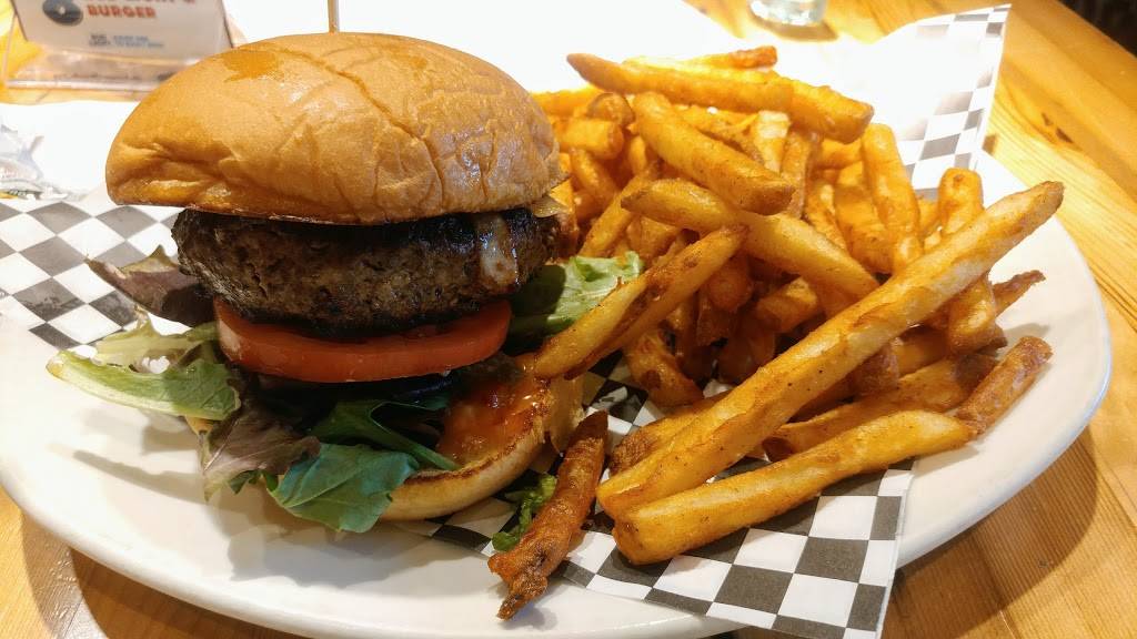 TKO Burger | restaurant | 2350 Washington Pl NE, Washington, DC 20018, USA | 2028473540 OR +1 202-847-3540