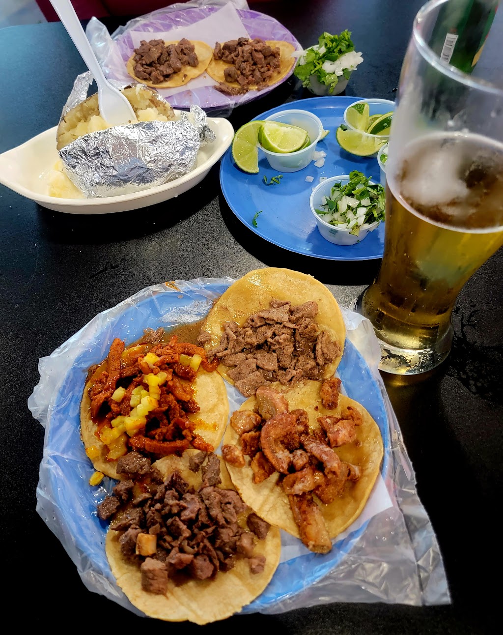 La Taqueria Tradicional | restaurant | 1050 Sunland Park Dr Suite A-700, El Paso, TX 79922, USA | 9153002555 OR +1 915-300-2555