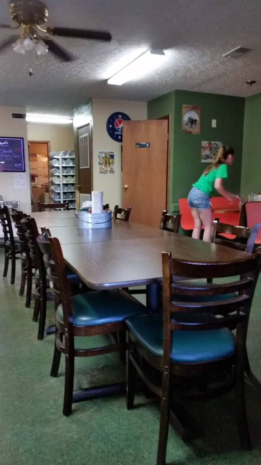 Hilltop Pizza | restaurant | 9524, 36 New Haven Rd, Mt Alto, WV 25264, USA | 3048953477 OR +1 304-895-3477