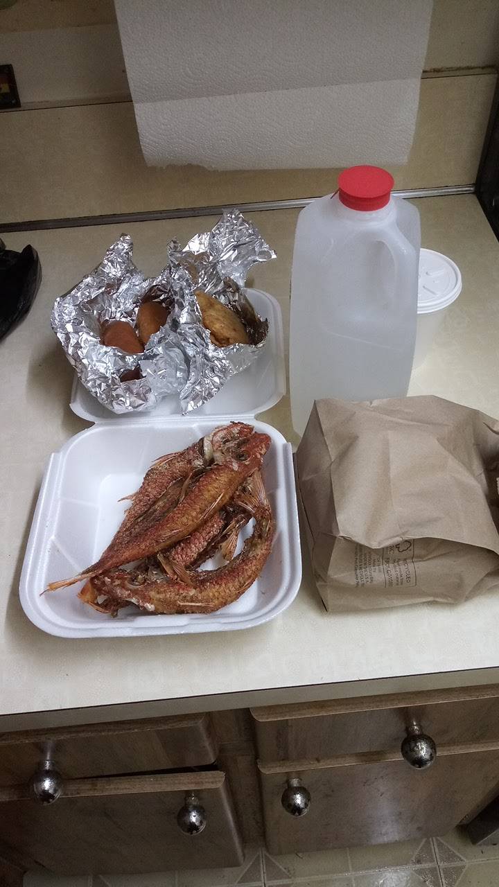 Carls Seafood Restaurant | restaurant | 2934 FL-7, Lauderdale Lakes, FL 33311, USA | 9546765700 OR +1 954-676-5700