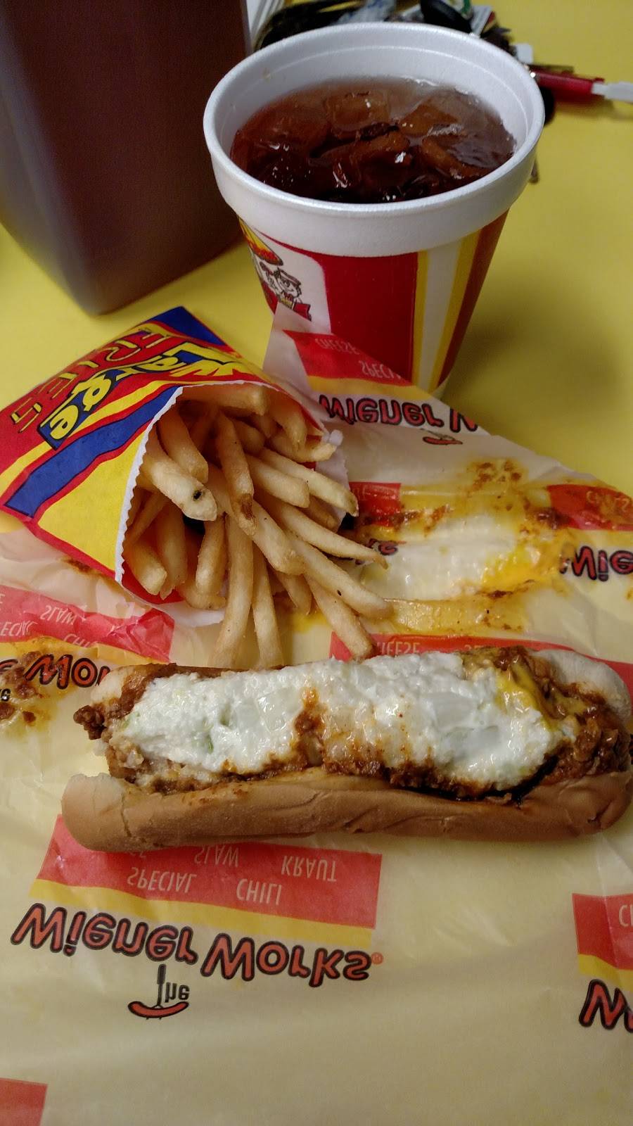 Wiener Works | restaurant | 2544 Hope Mills Rd, Fayetteville, NC 28306, USA | 9104244777 OR +1 910-424-4777