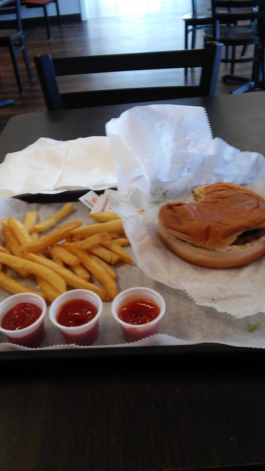 What-A-Burger | restaurant | 1901 Advantage Dr, Prince George, VA 23875, USA | 8048632233 OR +1 804-863-2233