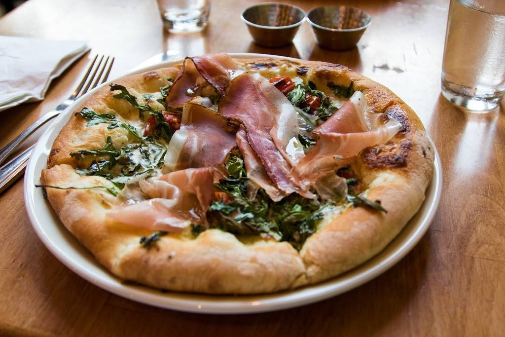 Pizzeria Paradiso | restaurant | 124 King St, Alexandria, VA 22314, USA | 7038371245 OR +1 703-837-1245