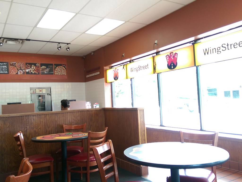 Pizza Hut | meal takeaway | 3671 Star Ranch Rd, Colorado Springs, CO 80906, USA | 7195271111 OR +1 719-527-1111