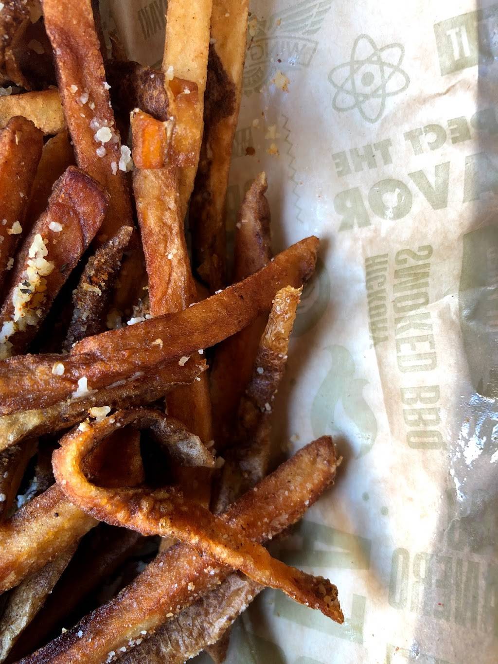 Wingstop | restaurant | 1598 E Highland Ave, San Bernardino, CA 92404, USA | 9092527765 OR +1 909-252-7765