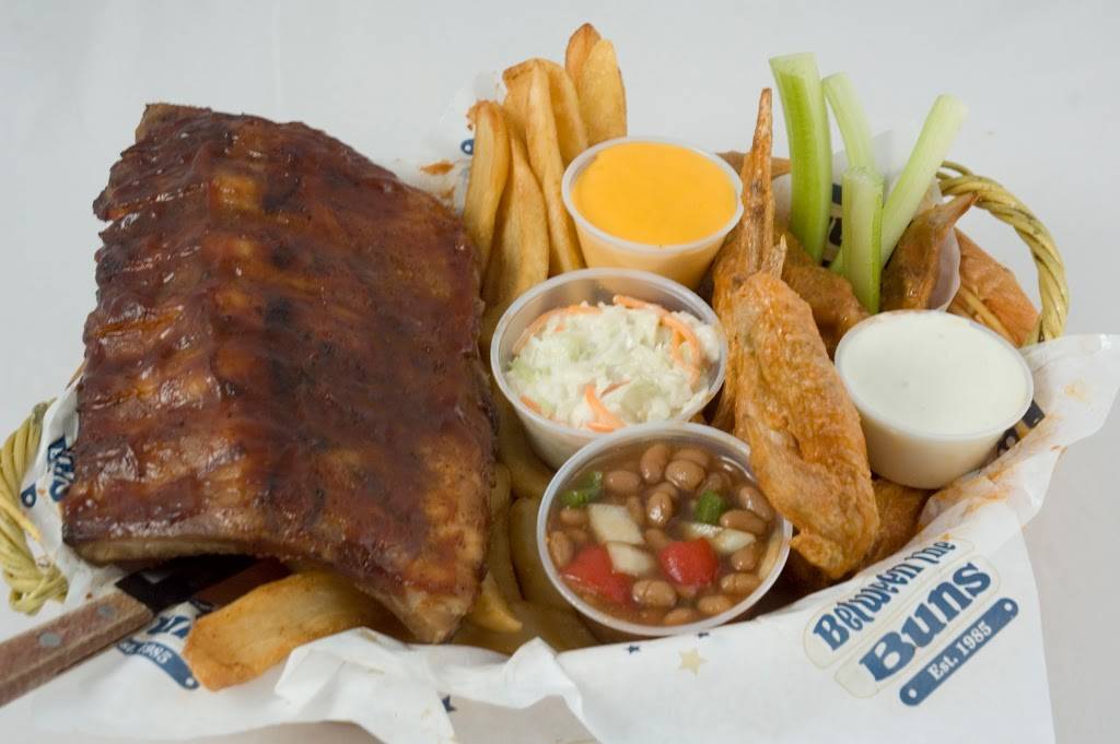 Between the Buns Sports Bar & Grill, Elkhart | restaurant | 2041 Cassopolis St, Elkhart, IN 46514, USA | 5742069900 OR +1 574-206-9900