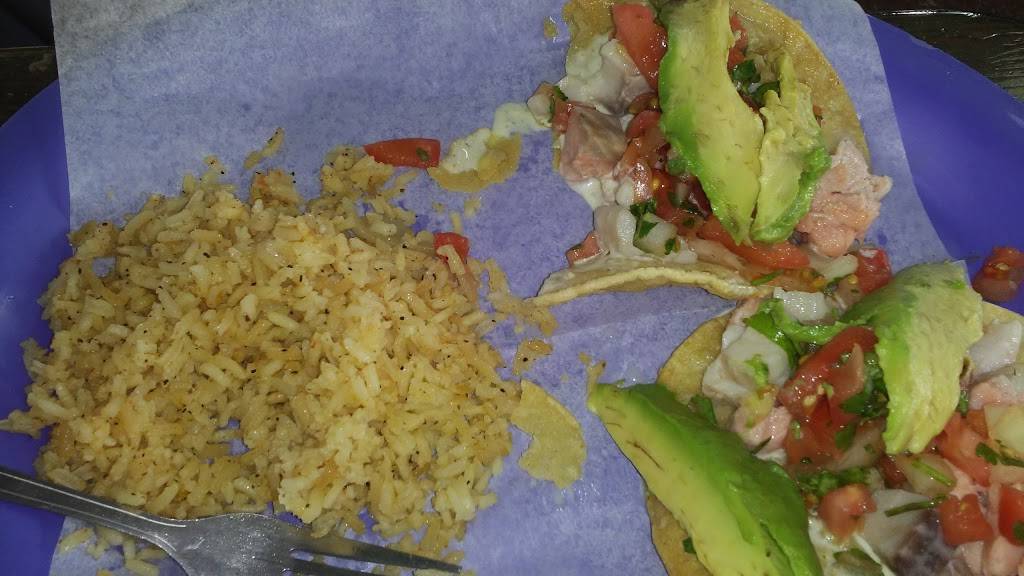 J Anthonys Seafood Cafe | restaurant | 847 S General McMullen Dr, San Antonio, TX 78237, USA | 2104381992 OR +1 210-438-1992