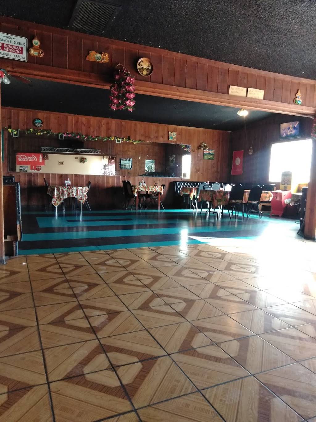 Pupuseria El Salvadoreno | restaurant | 715 Oller St, Mendota, CA 93640, USA | 5593825122 OR +1 559-382-5122