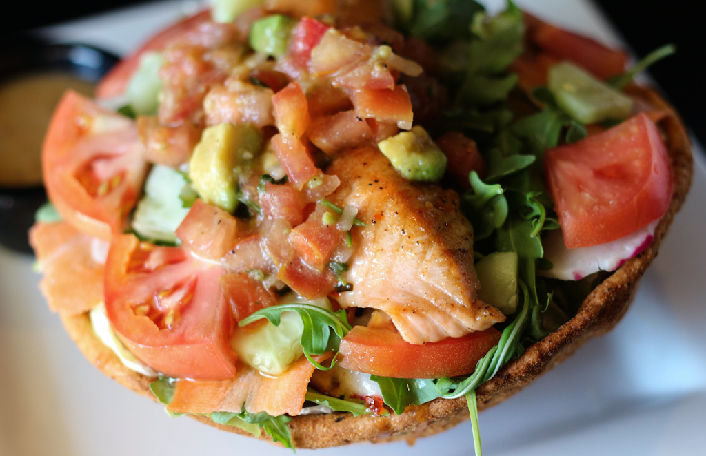 Franky Ds | restaurant | 18450 US-41, Lutz, FL 33549, USA | 8135916139 OR +1 813-591-6139