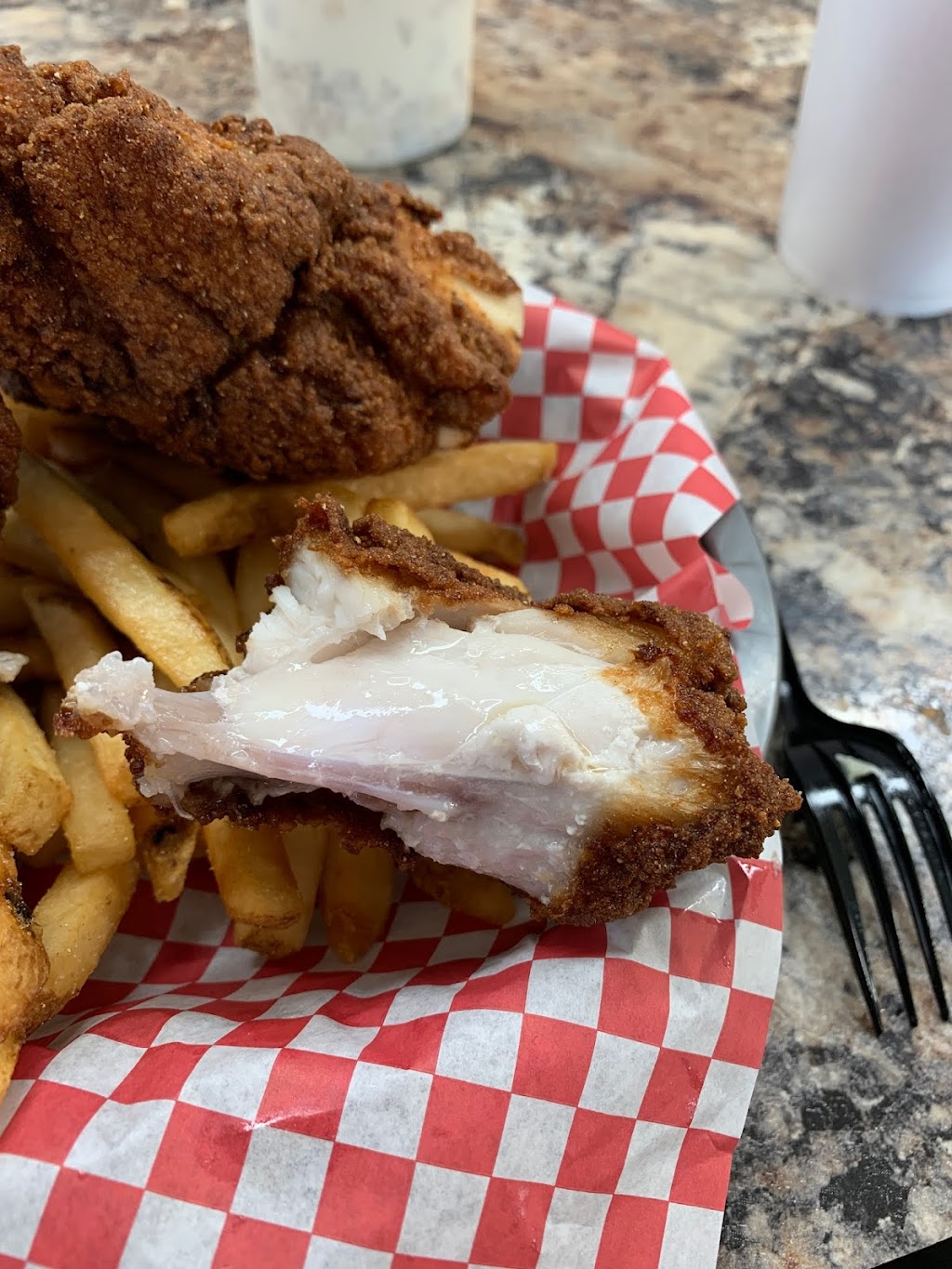 Genes Oyster Bar | restaurant | 302 Sherman Ave, Panama City, FL 32401, USA | 8507851232 OR +1 850-785-1232