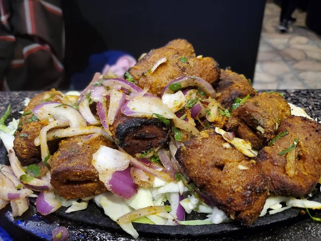 King Tandoori Kennedy | restaurant | 107 Kennedy Rd S, Brampton, ON L6W 3G3, Canada | 9054593939 OR +1 905-459-3939