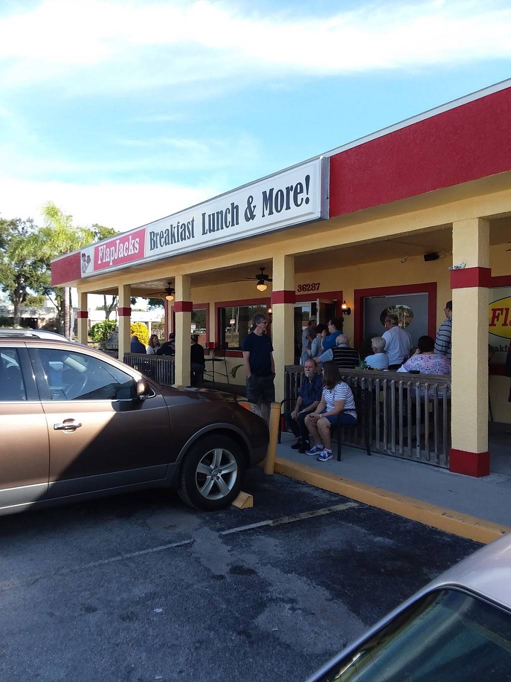 Flapjacks | restaurant | 36287 US-19, Palm Harbor, FL 34684, USA | 7277895600 OR +1 727-789-5600