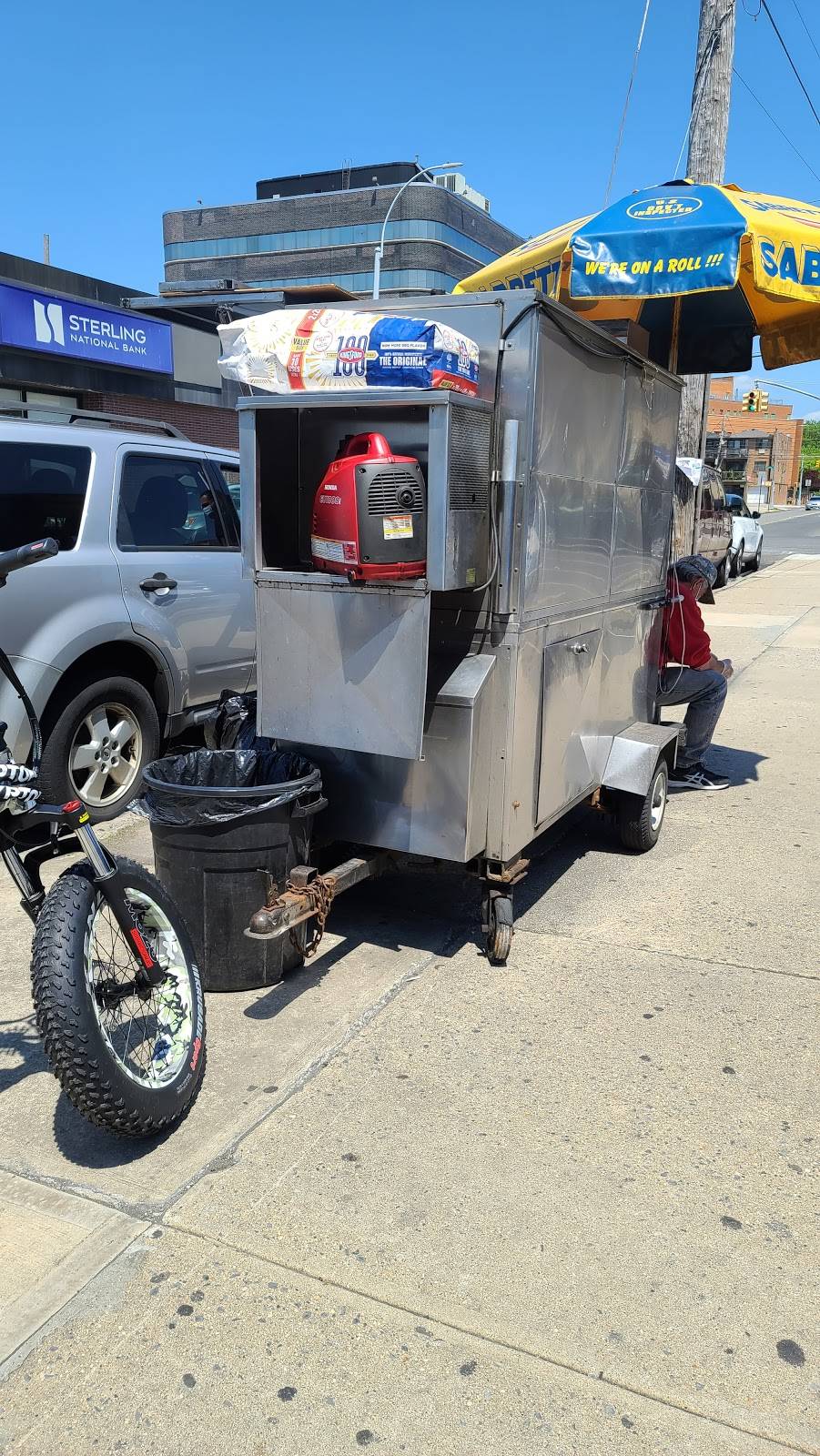 Nick Souvlaki Food Cart | restaurant | Flushing, NY 11354, USA | 5163762509 OR +1 516-376-2509