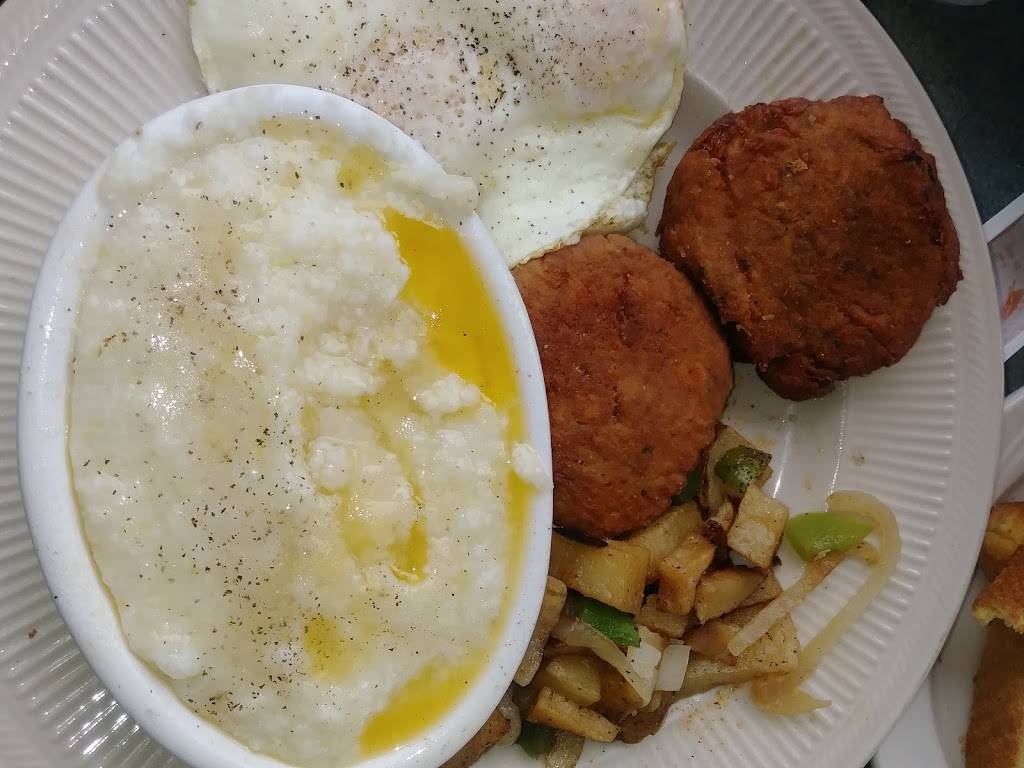 Janelles Restaurant | restaurant | 12508 St Clair Ave, Cleveland, OH 44108, USA | 2162495959 OR +1 216-249-5959