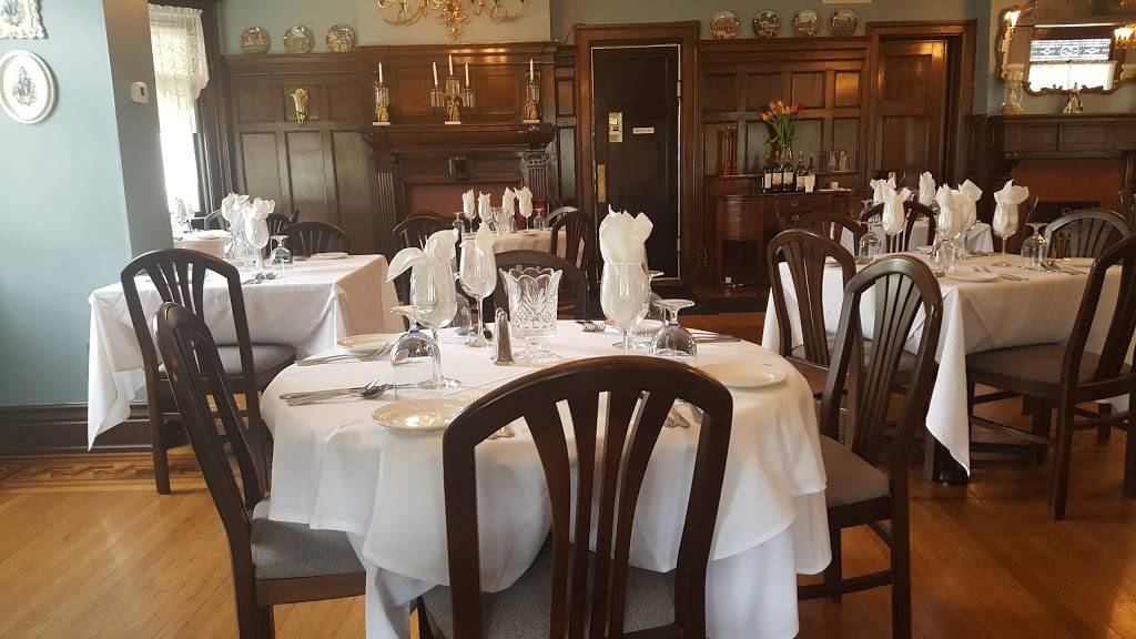 Twelve Oaks Restaurant & Tavern | restaurant | 815 Water St, Brownsville, PA 15417, USA | 7247853200 OR +1 724-785-3200