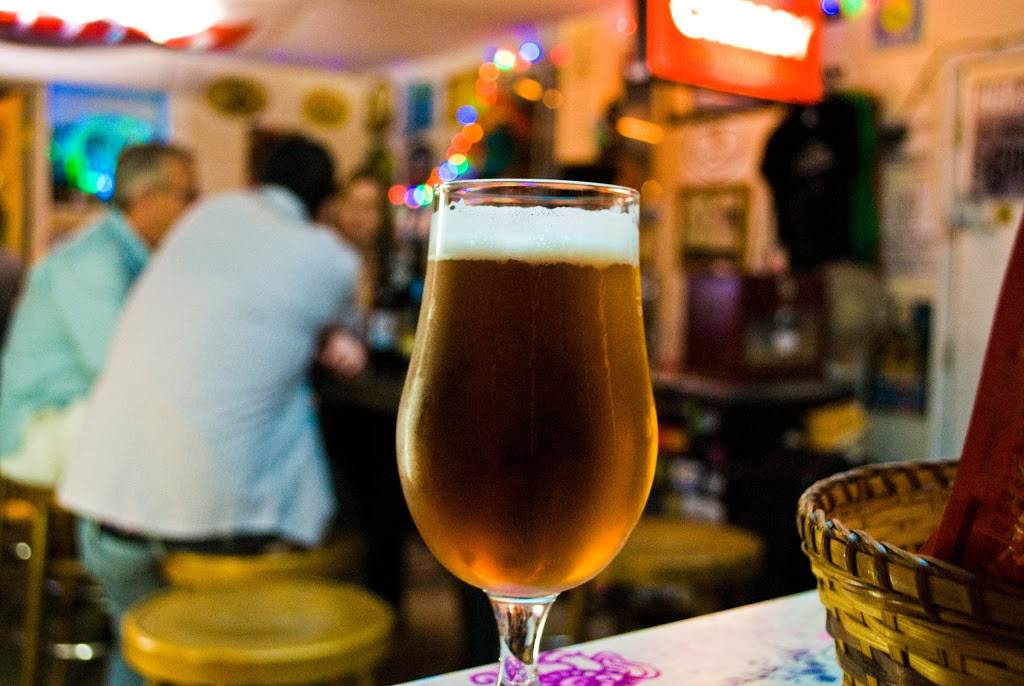 Mermaid Juice | restaurant | 458 N Highland St, Mt Dora, FL 32757, USA | 3525561030 OR +1 352-556-1030