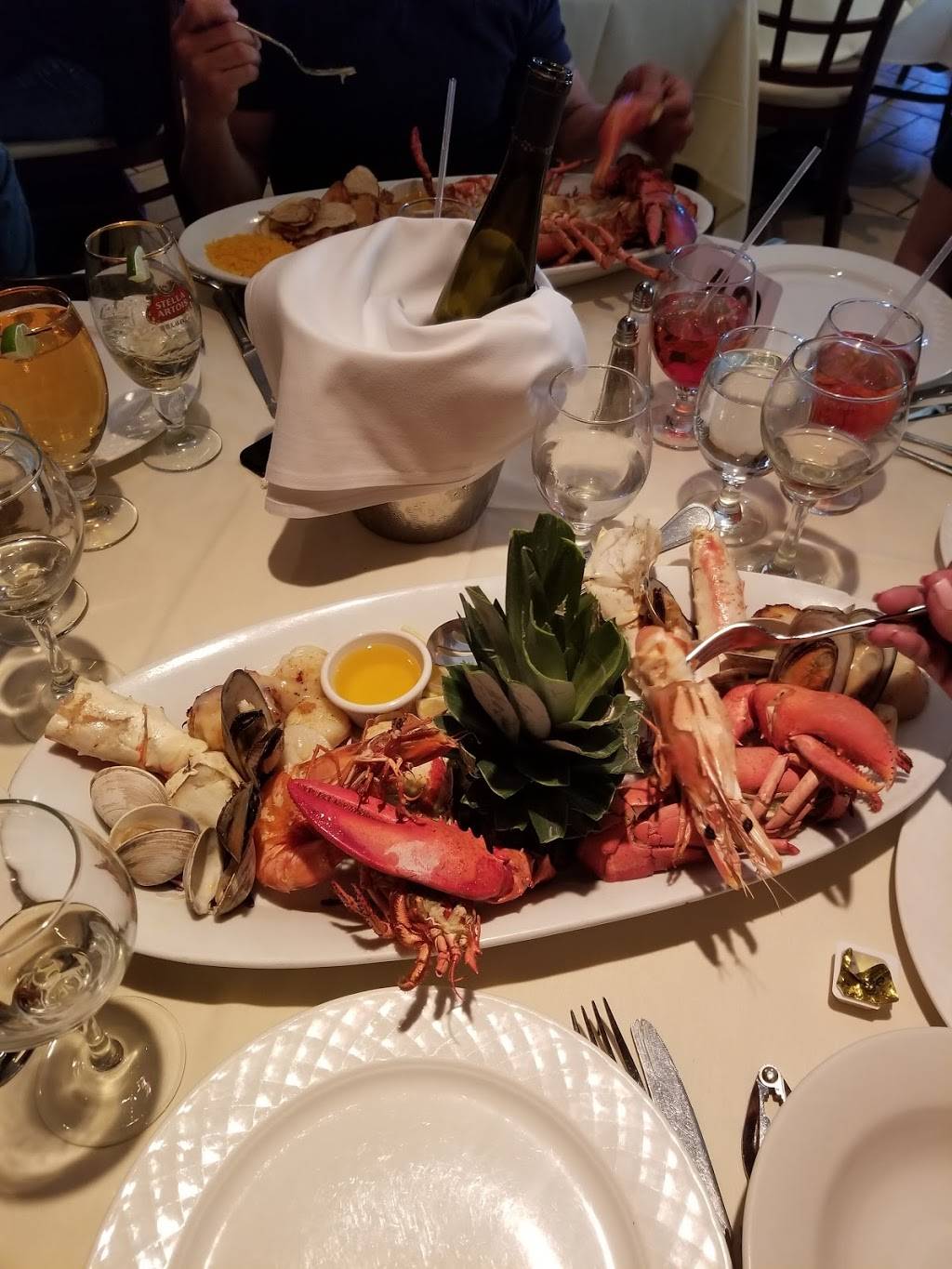 Fernandes Steakhouse 3 | restaurant | 1776 NJ-35, South Amboy, NJ 08879, USA | 7327212306 OR +1 732-721-2306