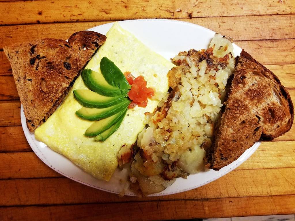 Halfway Diner | restaurant | 10792 14 Mile Rd NE, Rockford, MI 49341, USA | 6167549084 OR +1 616-754-9084