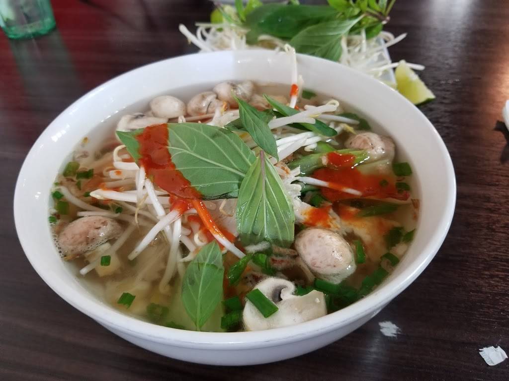 Wayside Noodles | restaurant | 760 W Shaw Ave #101, Fresno, CA 93704, USA | 5593890506 OR +1 559-389-0506