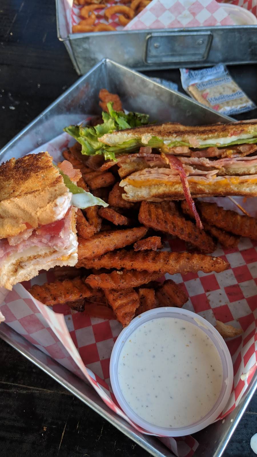 Okie Tonk Cafe | cafe | 1003 SW 19th St, Moore, OK 73160, USA | 4056038665 OR +1 405-603-8665