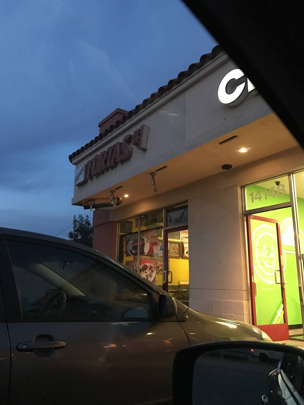 Super Tortas # 1 | restaurant | 14146 Paramount Blvd, Paramount, CA 90723, USA | 5626300661 OR +1 562-630-0661