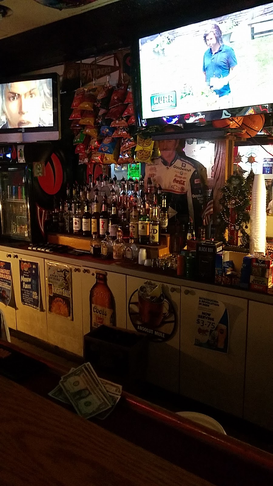 Steinbecks Pub | night club | 3929 Floyd Blvd, Sioux City, IA 51108, USA | 7122399444 OR +1 712-239-9444