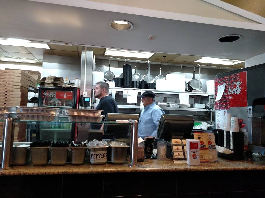 Mamma Lucia | restaurant | 14921 Shady Grove Rd, Rockville, MD 20850, USA | 3017628805 OR +1 301-762-8805