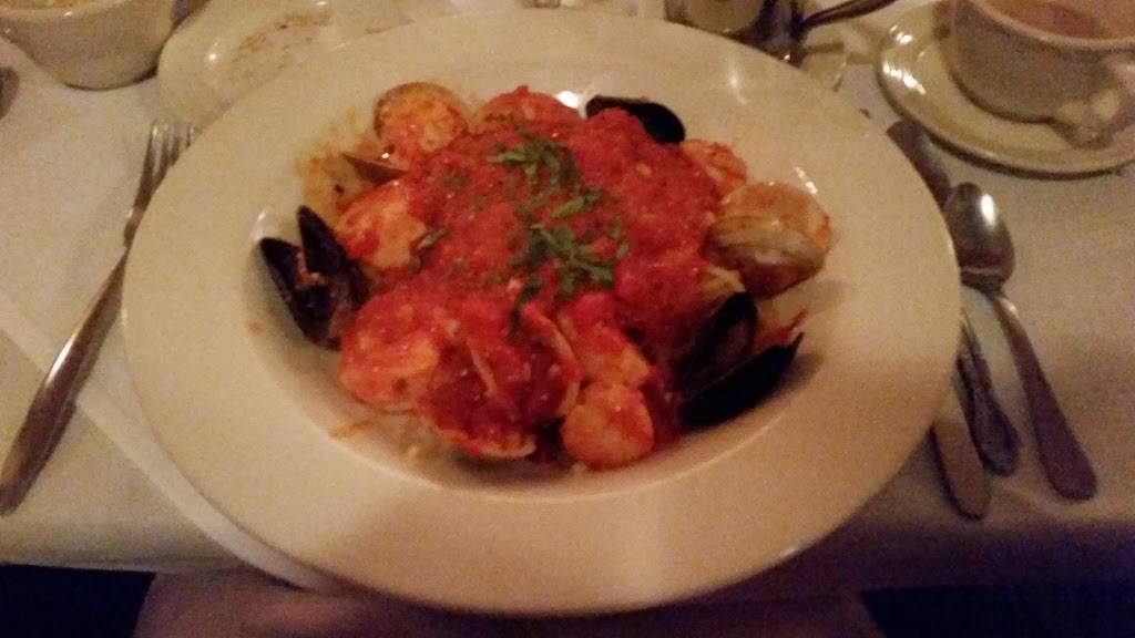 Via Mare Ristorante | restaurant | 2319 Ocean Dr, Avalon, NJ 08202, USA | 6093684494 OR +1 609-368-4494