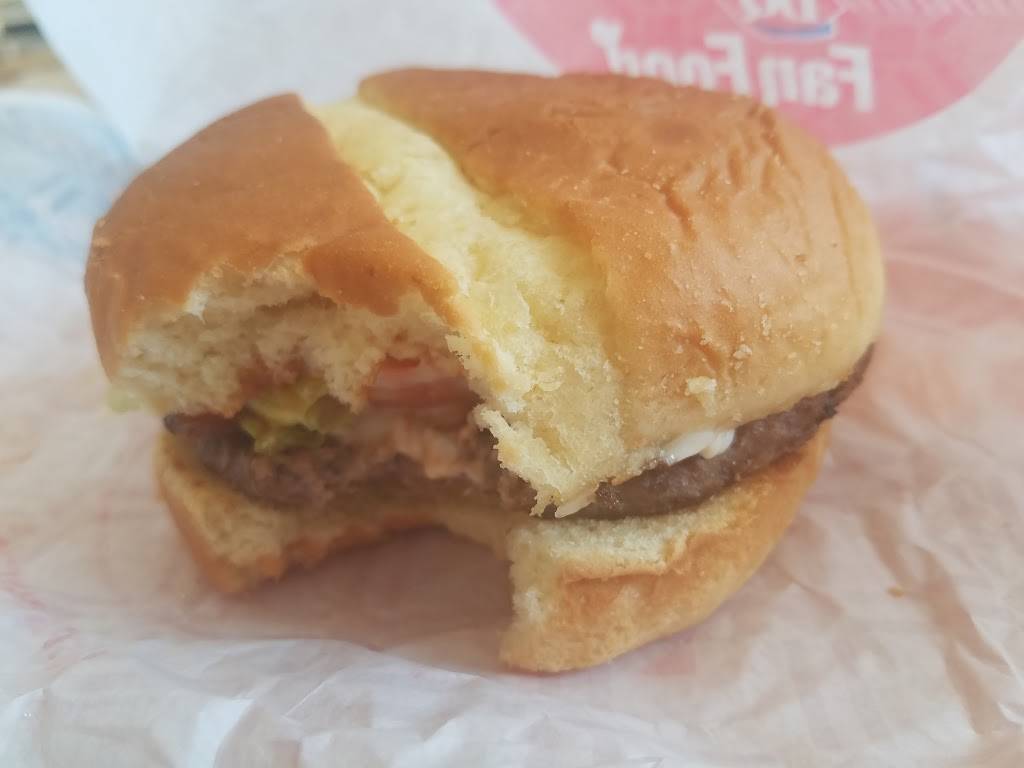 Dairy Queen Grill & Chill | restaurant | 17440 W Bluemound Rd, Brookfield, WI 53045, USA | 2627899101 OR +1 262-789-9101