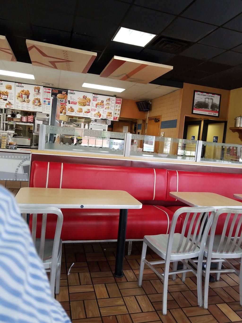 Jack in the Box | restaurant | 13561 Whittier Blvd, Whittier, CA 90605, USA | 5626967188 OR +1 562-696-7188